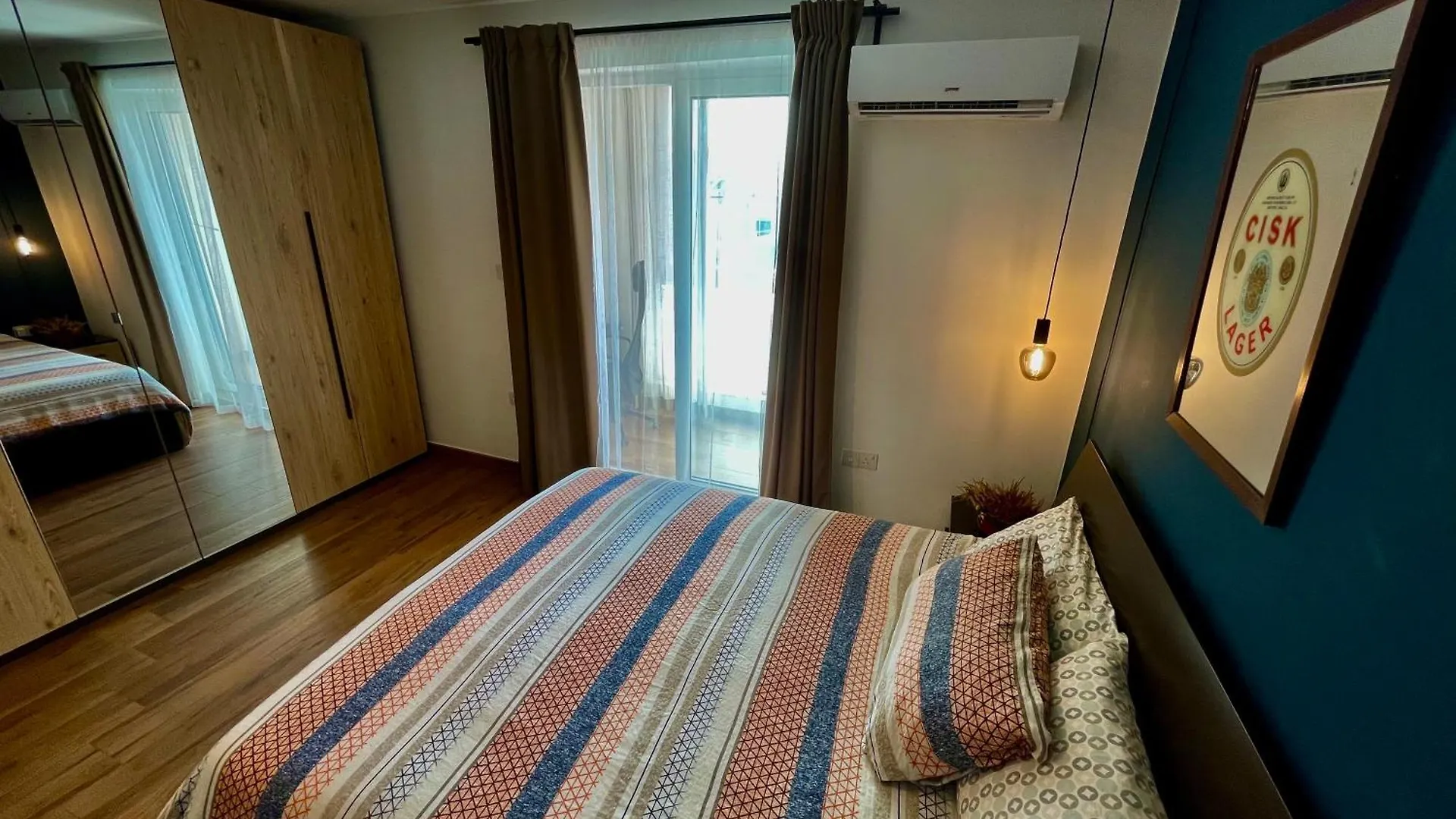 Séjour chez l'habitant Airport Accommodation Bedroom With Your Own Private Bathroom Self Check In And Self Check Out Air-Condition Included Mqabba